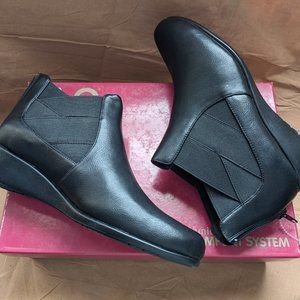 Aerosoles A2 Ankle Boots